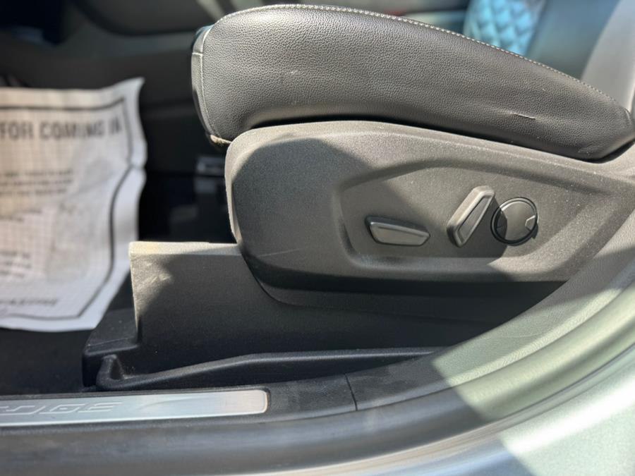 2023 Ford Edge Titanium - Photo 24