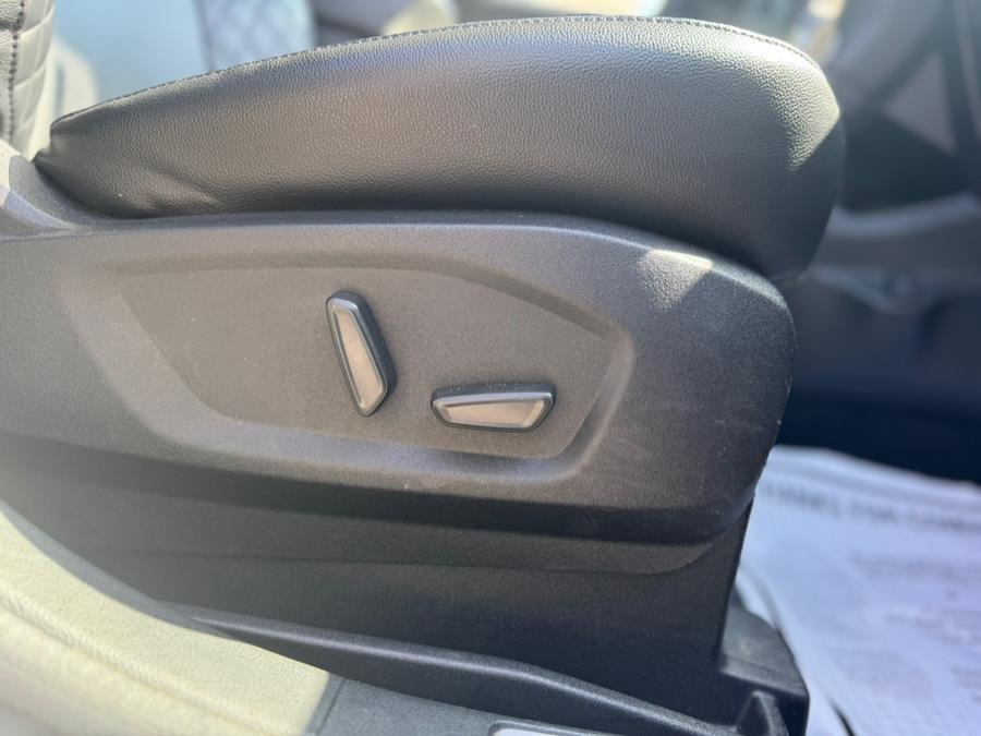 2023 Ford Edge Titanium - Photo 20