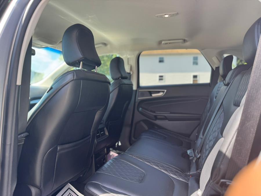 2023 Ford Edge Titanium - Photo 10
