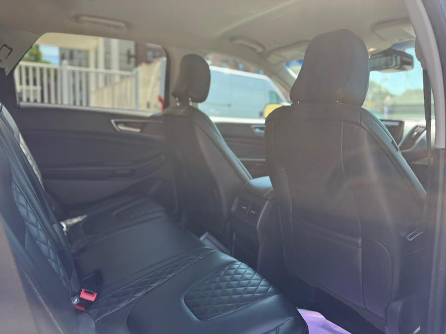 2023 Ford Edge Titanium - Photo 12