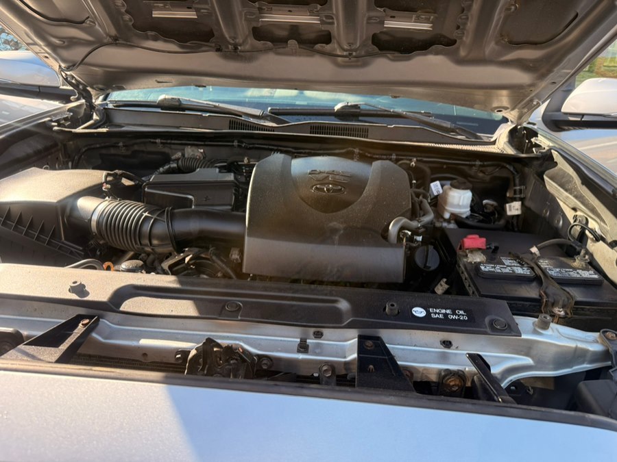 2018 Toyota Tacoma TRD Sport - Photo 19