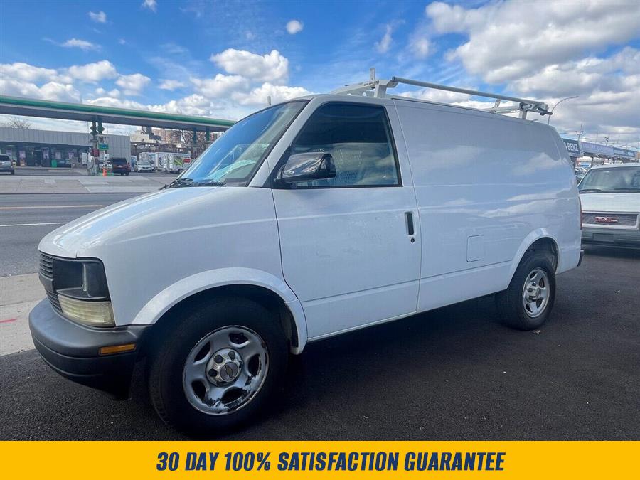 2004 Chevrolet Astro -'s photo