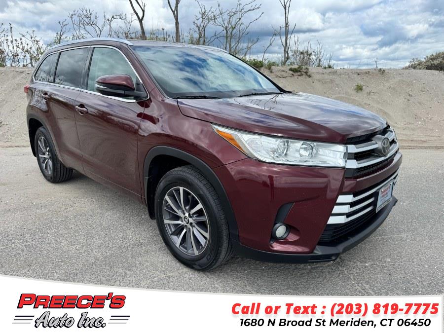 2017 Toyota Highlander XLE - Photo 2