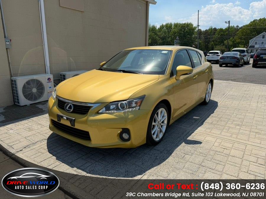 2011 Lexus CT 200h 200h Premium's photo
