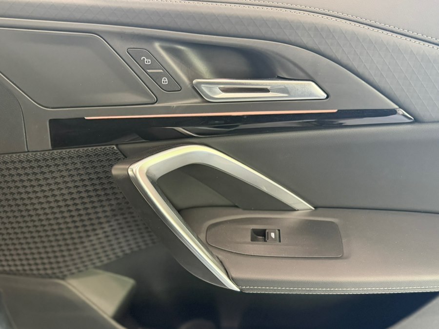 2026 BMW X2 28i - Photo 18
