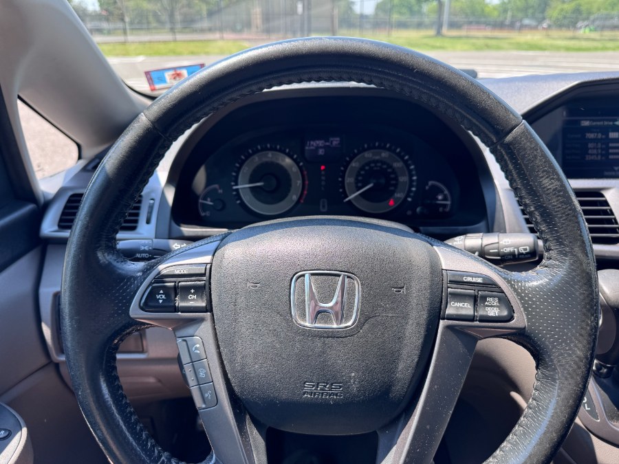 2014 Honda Odyssey EX-L - Photo 17