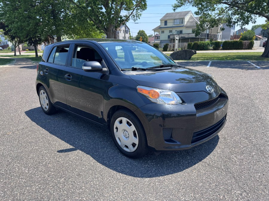 2013 Scion xD Base