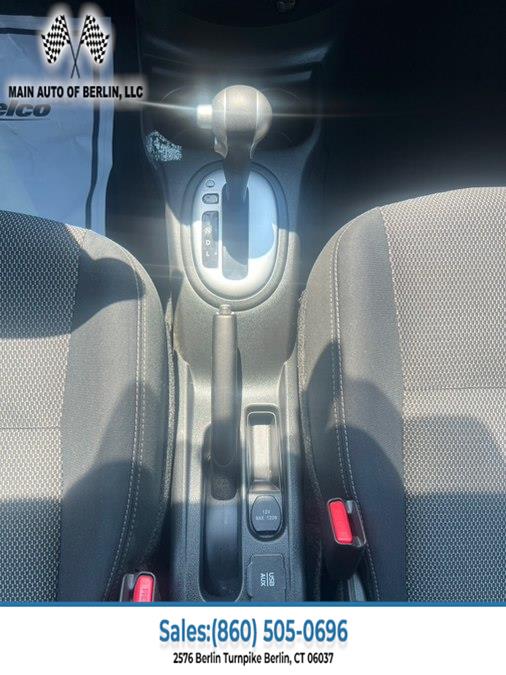 2016 Nissan Versa Sedan SV - Photo 18