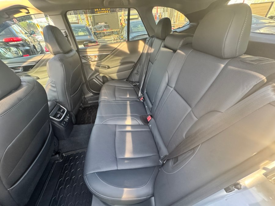 2020 Subaru Outback Limited - Photo 9