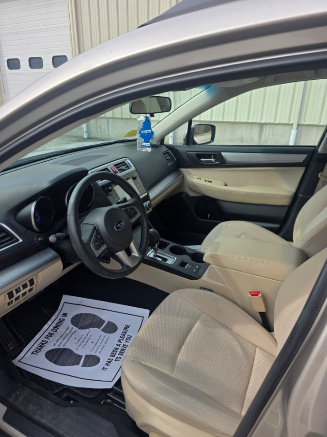 2017 Subaru Outback Premium - Photo 11