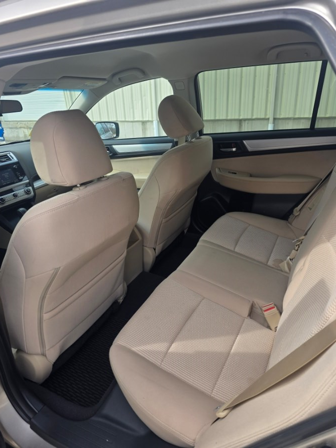 2017 Subaru Outback Premium - Photo 12