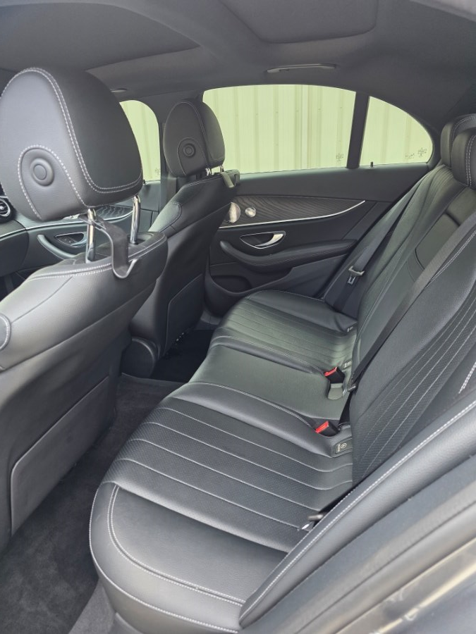 2019 Mercedes-Benz E-Class E300 - Photo 13