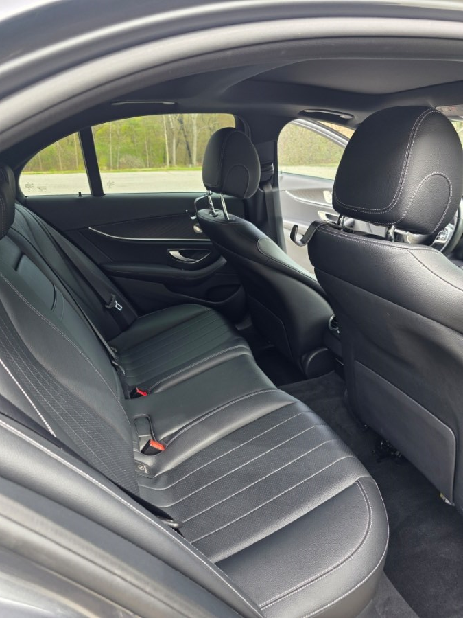2019 Mercedes-Benz E-Class E300 - Photo 15