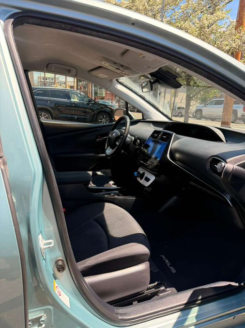 2017 Toyota Prius Three - Photo 24