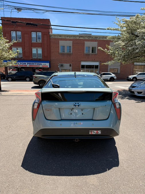 2017 Toyota Prius Three - Photo 9