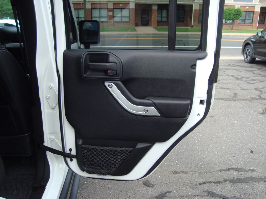 2014 Jeep Wrangler Unlimited Rubicon - Photo 15