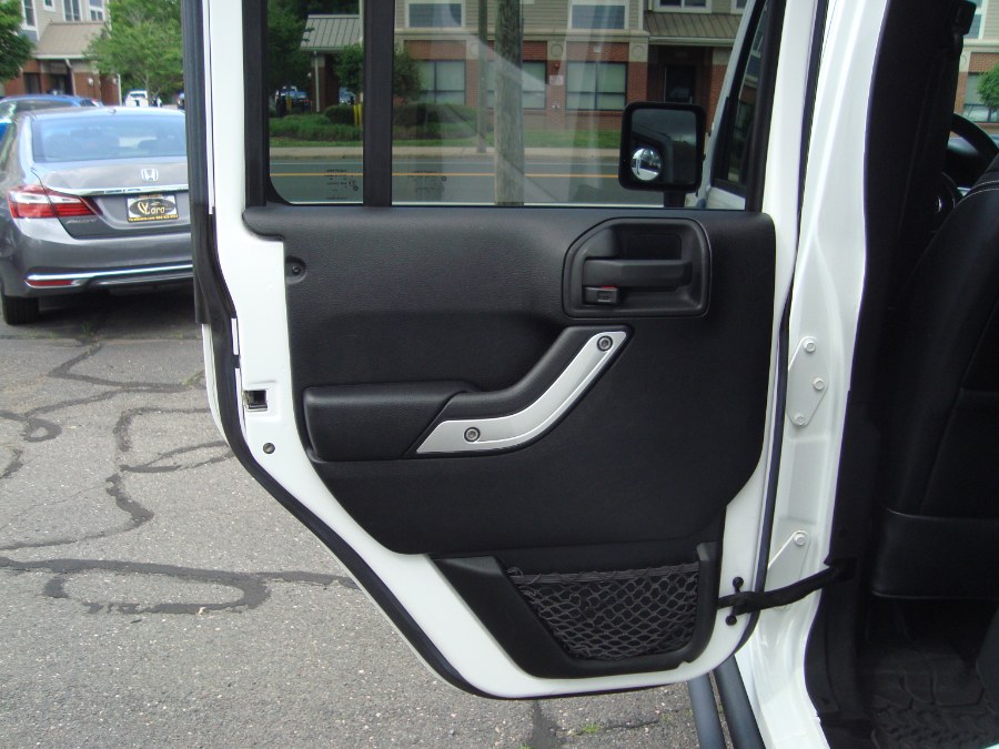 2014 Jeep Wrangler Unlimited Rubicon - Photo 17