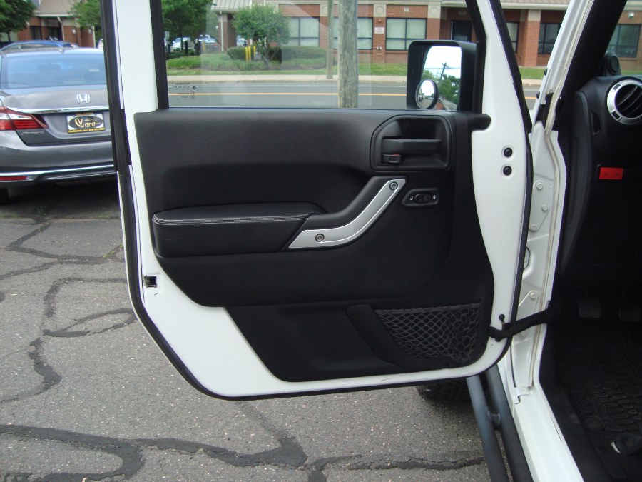 2014 Jeep Wrangler Unlimited Rubicon - Photo 10
