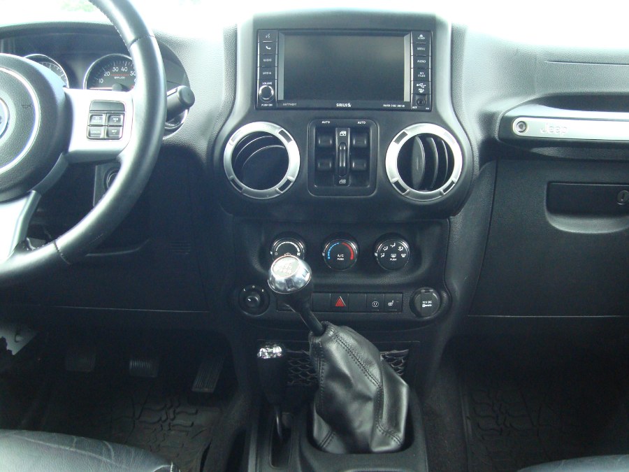 2014 Jeep Wrangler Unlimited Rubicon - Photo 21