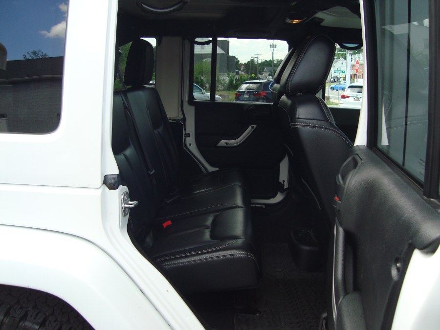2014 Jeep Wrangler Unlimited Rubicon - Photo 14