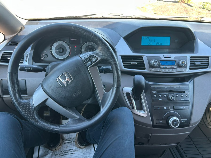 2012 Honda Odyssey LX - Photo 12