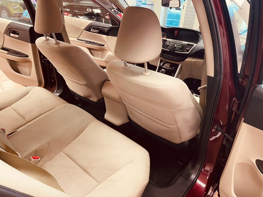 2017 Honda Accord LX - Photo 33