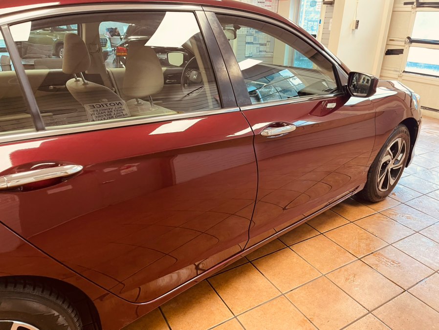 2017 Honda Accord LX - Photo 17