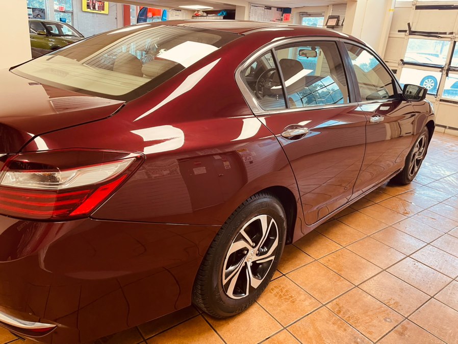 2017 Honda Accord LX - Photo 15