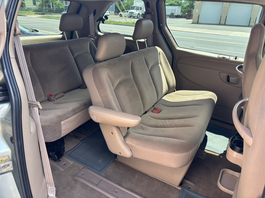 2003 Dodge Caravan SE - Photo 15