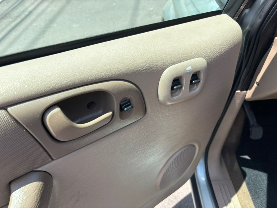 2003 Dodge Caravan SE - Photo 9