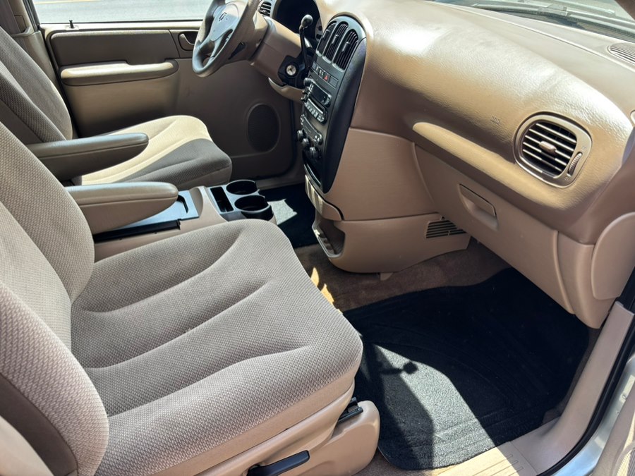2003 Dodge Caravan SE - Photo 18