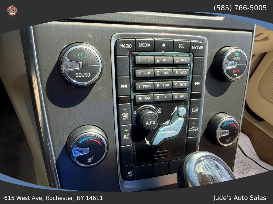 Volvo S60 photo 20