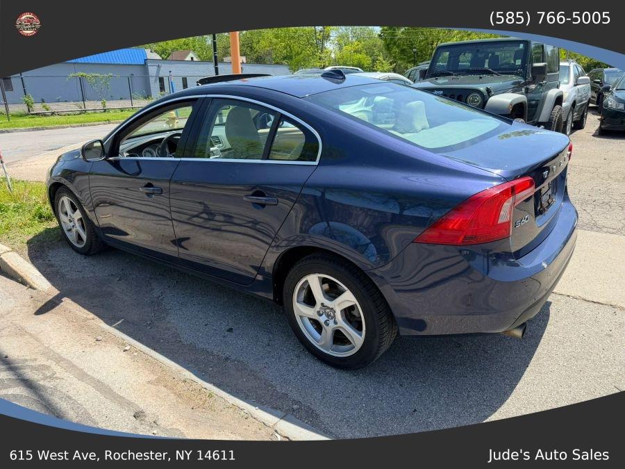 Volvo S60 photo 4