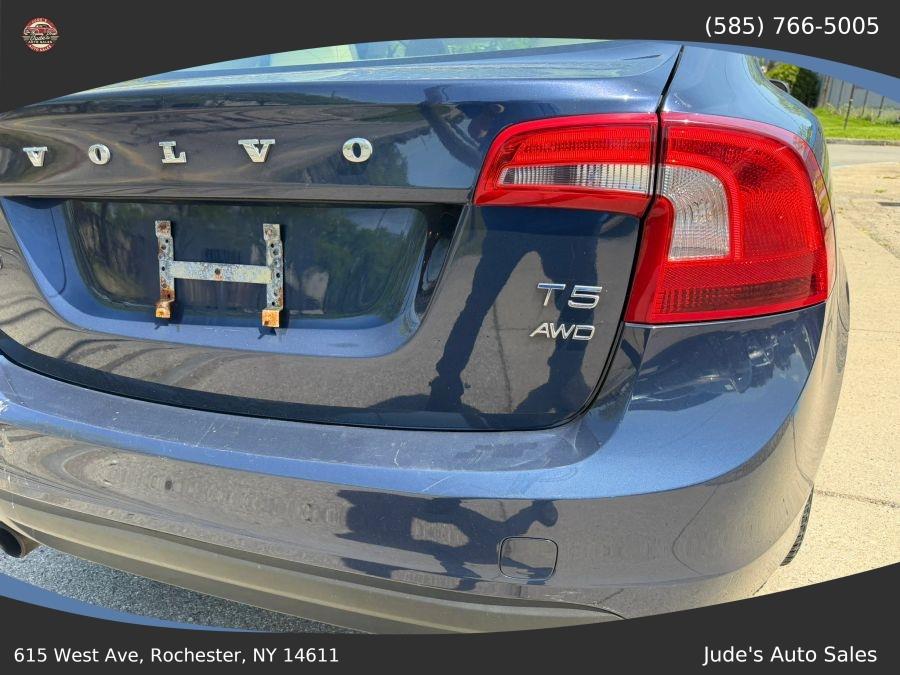 Volvo S60 photo 8