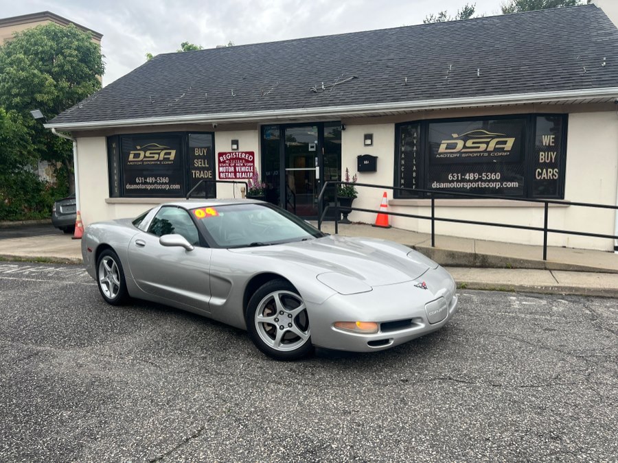 2004 Chevrolet Corvette Coupe RWD