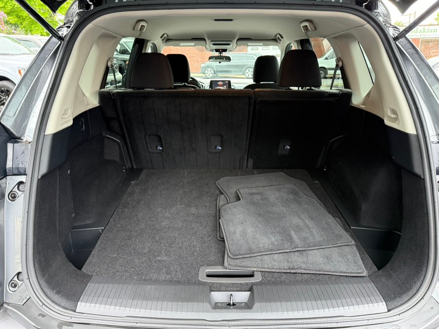 2021 Nissan Rogue SV - Photo 21