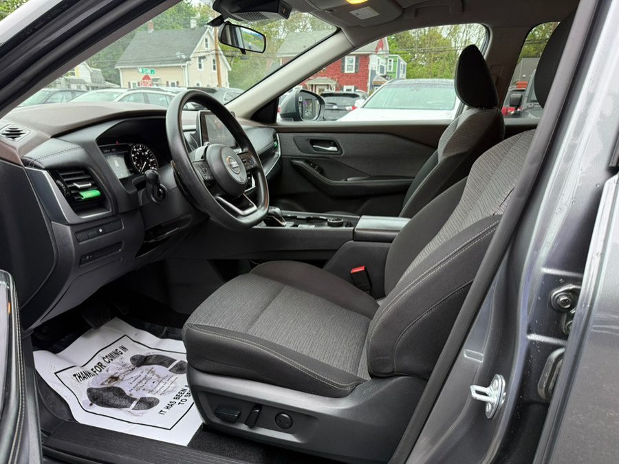 2021 Nissan Rogue SV - Photo 10