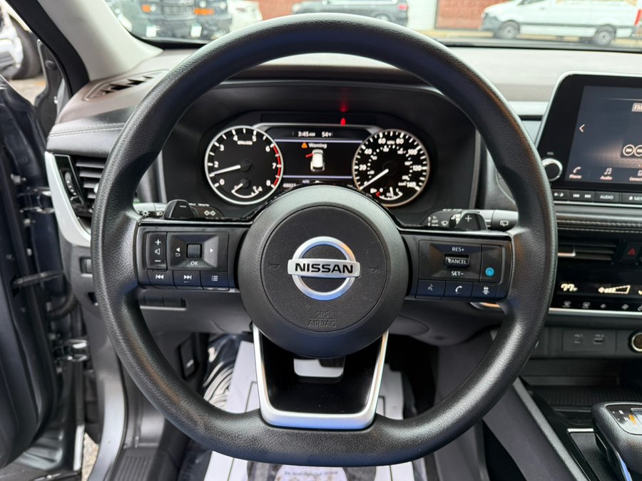 2021 Nissan Rogue SV - Photo 14