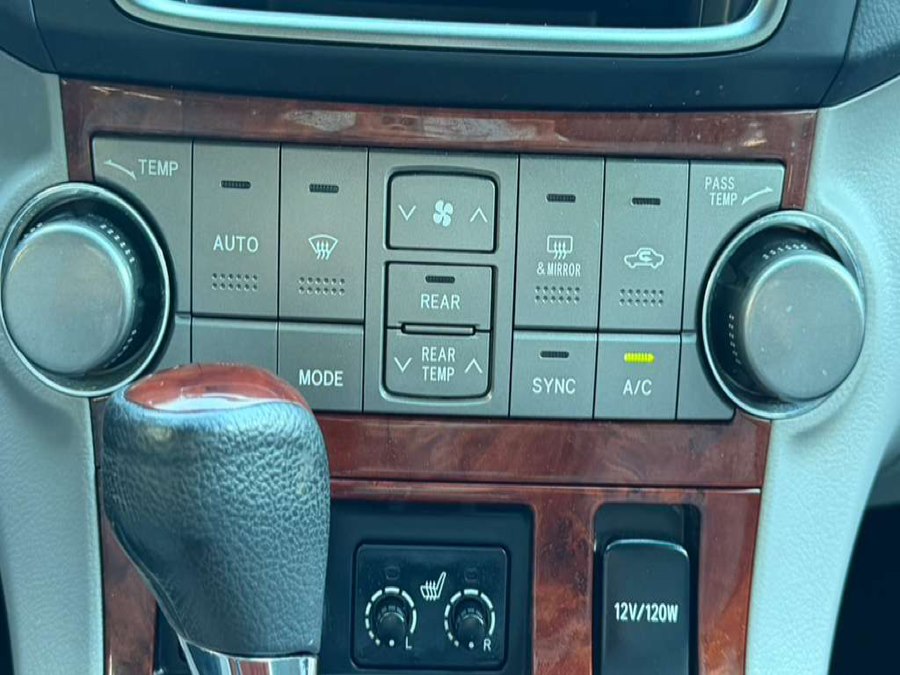 2013 Toyota Highlander Limited - Photo 23