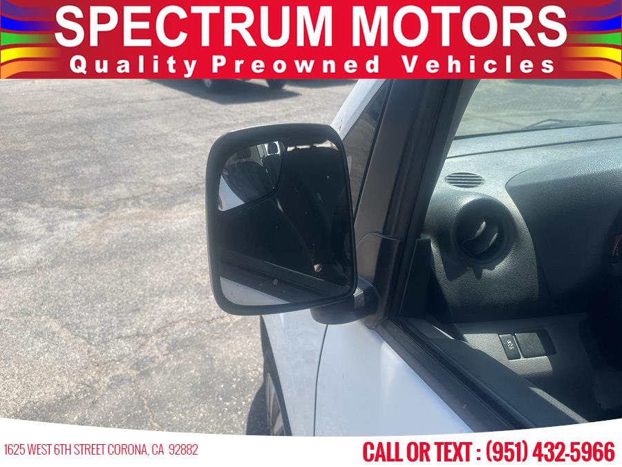 2015 Nissan NV200 S - Photo 12