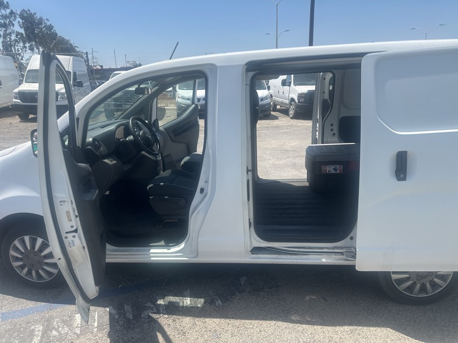 2015 Nissan NV200 S - Photo 9