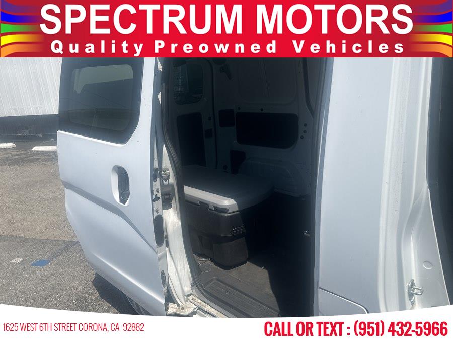 2015 Nissan NV200 S - Photo 8