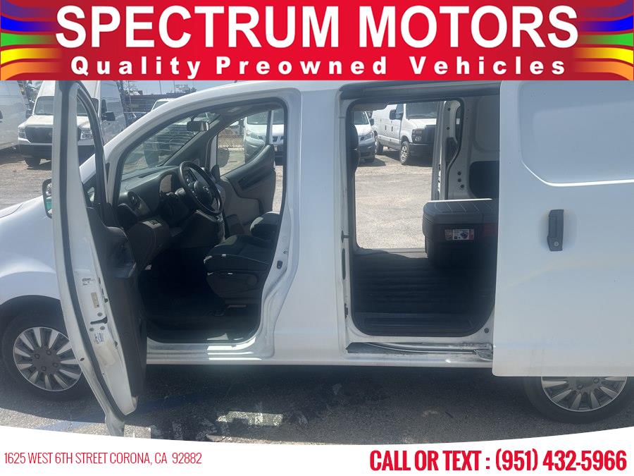 2015 Nissan NV200 S - Photo 9