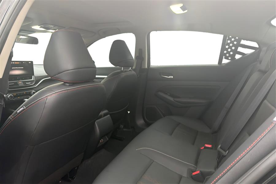 2024 Nissan Altima SR - Photo 11
