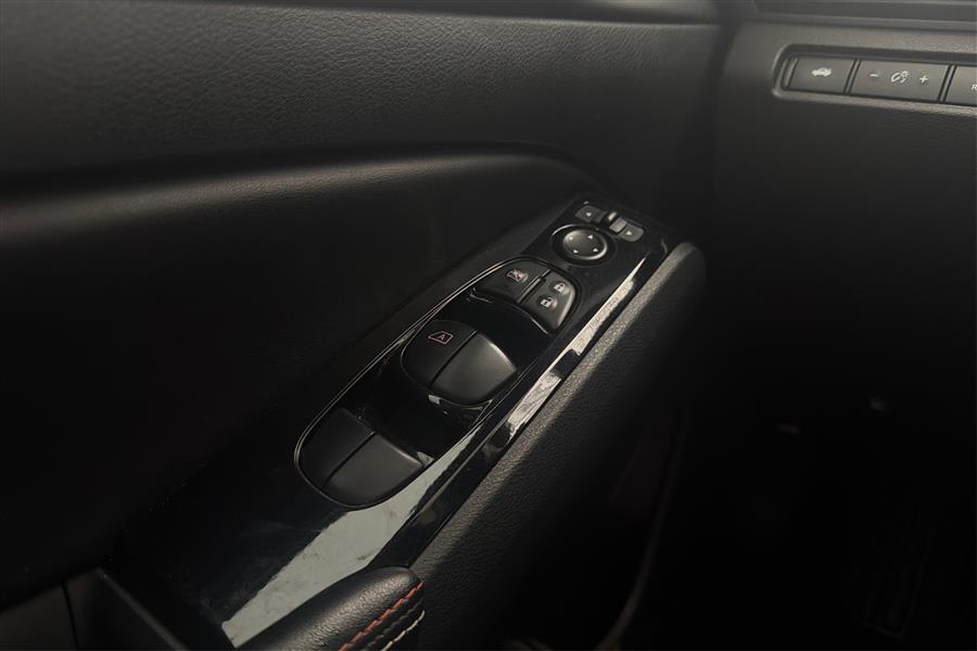 2024 Nissan Altima SR - Photo 30