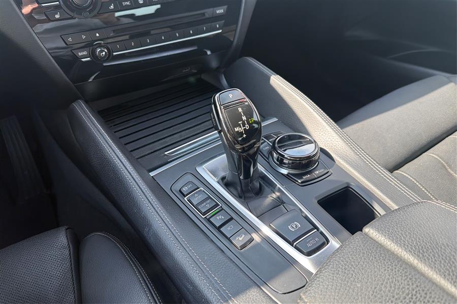2017 BMW X6 xDrive50i - Photo 32