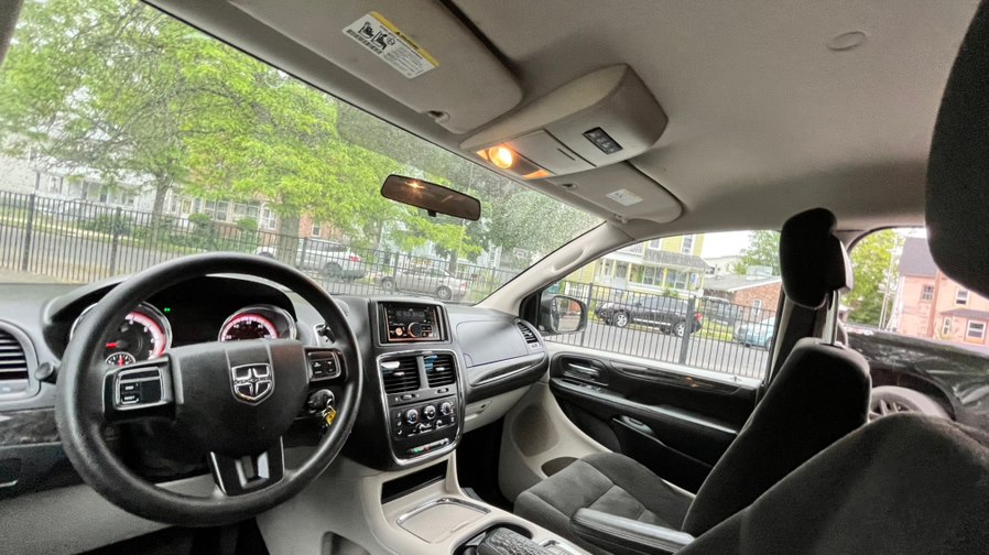 2015 Dodge Grand Caravan SXT - Photo 17