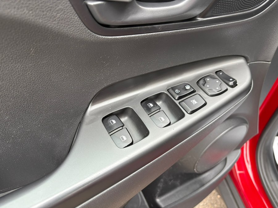 2021 Hyundai Kona SE - Photo 8