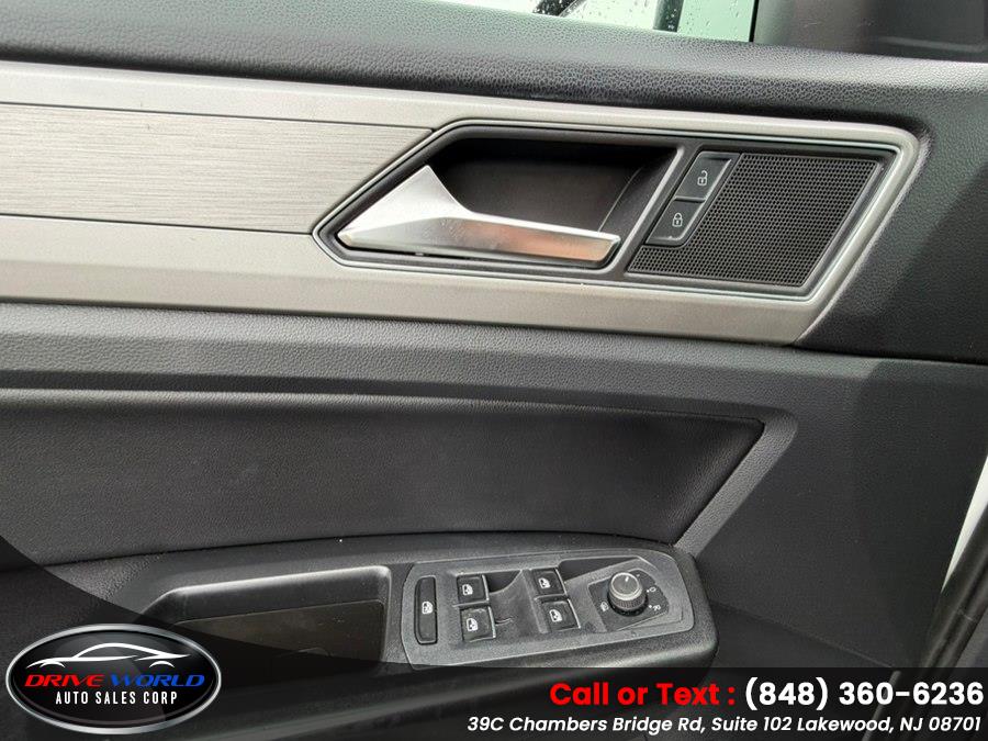 2018 Volkswagen Atlas SE - Photo 35