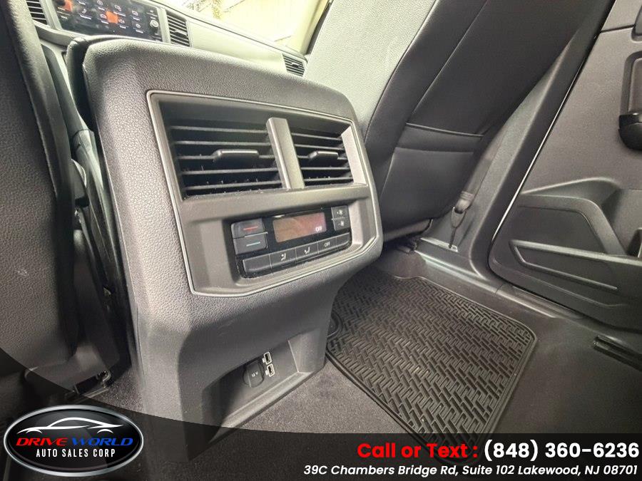 2018 Volkswagen Atlas SE - Photo 27